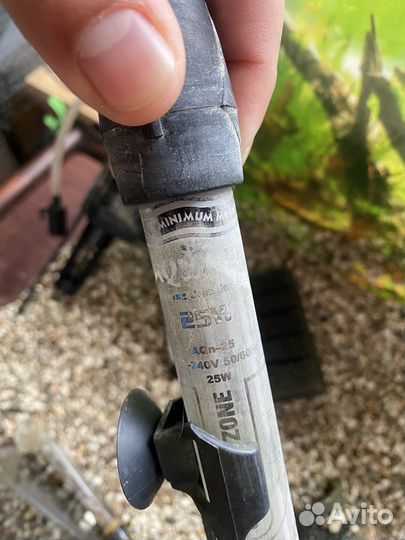 Аквариум с автокормушкой и всеми принадлежностями