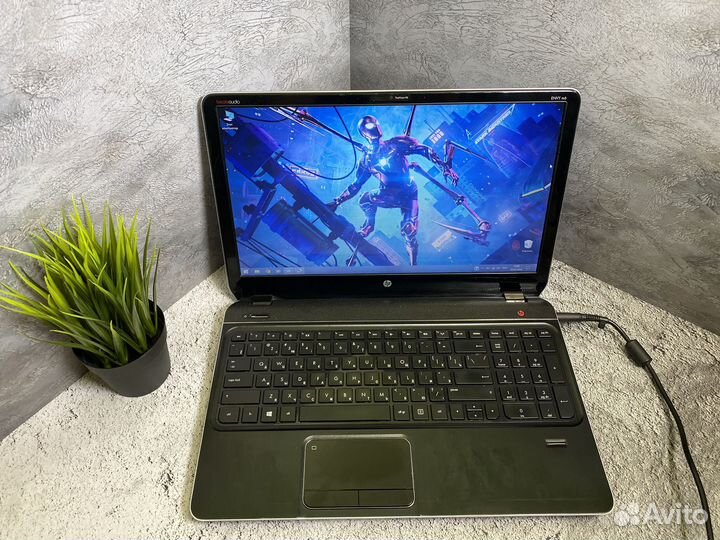 Быстрый ноутбук HP 2 видеокарты/SSD