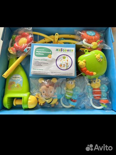 Мобиль Музыкальный на кроватку Жирафики