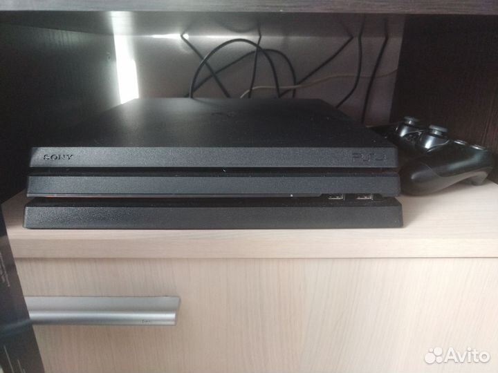 Sony PS4 pro 1tb