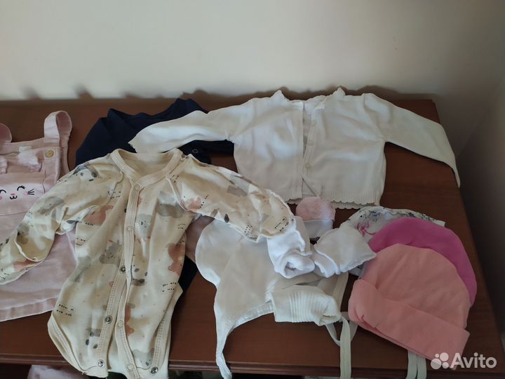 Одежда для новорожденных на девочку пакетом 0-4