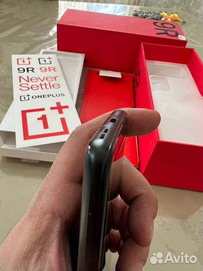 OnePlus 9R, 8/256 ГБ