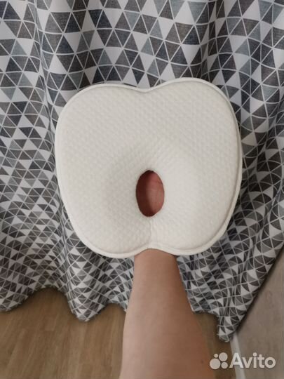 Ортопедическая подушка для новорожденных