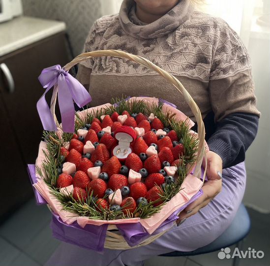 Сьедобные букеты, корзины на заказ