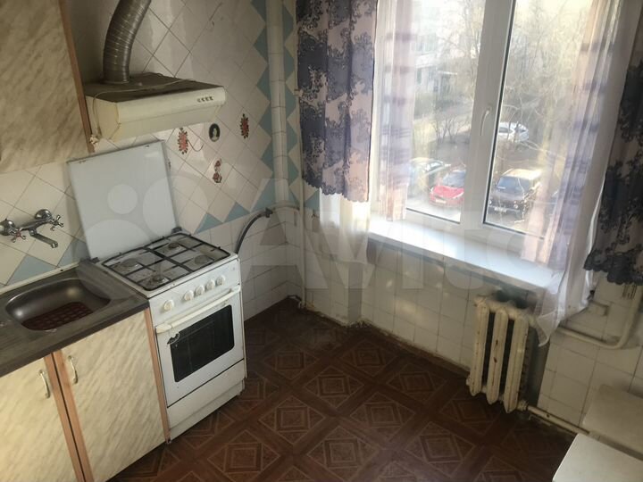 3-к. квартира, 49 м², 3/5 эт.