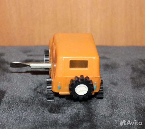 Советская игрушка СССР УАЗ 469 Вездеход