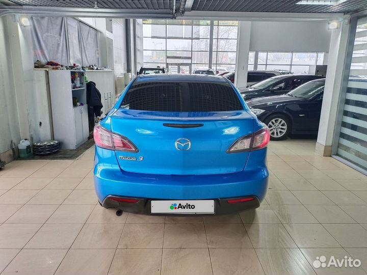 Mazda 3, 2010