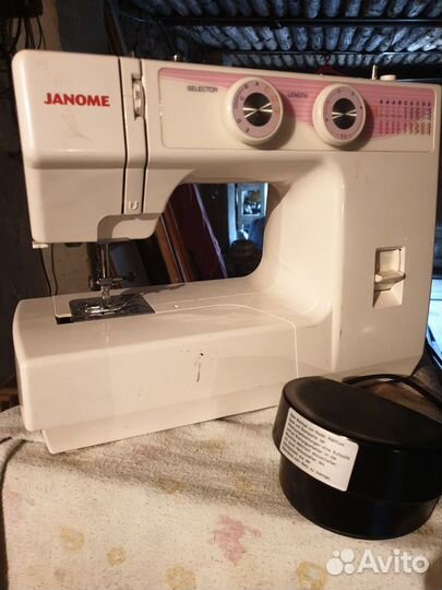 Швейная машина Janome бу