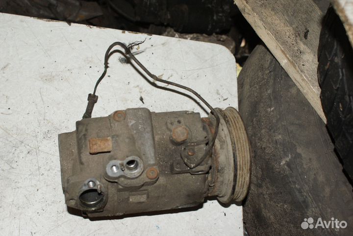 Компрессор кондиционера Audi A4 B5 8D