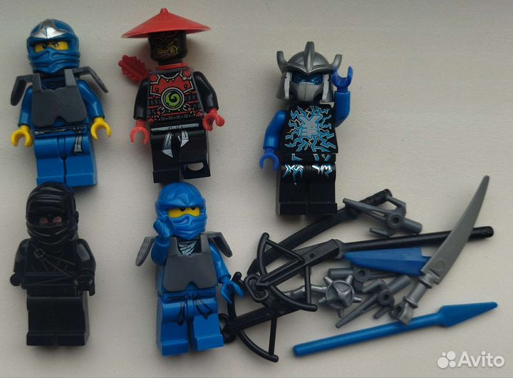 Фигурки Lego и плеймобил