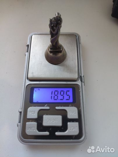 Серебряная статуэтка