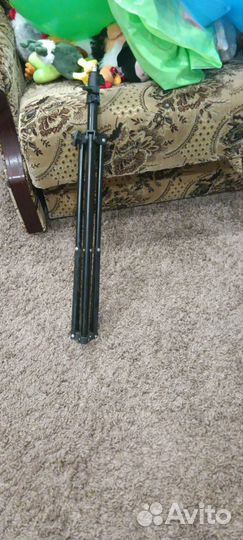 Кольцевая лампа со штативом