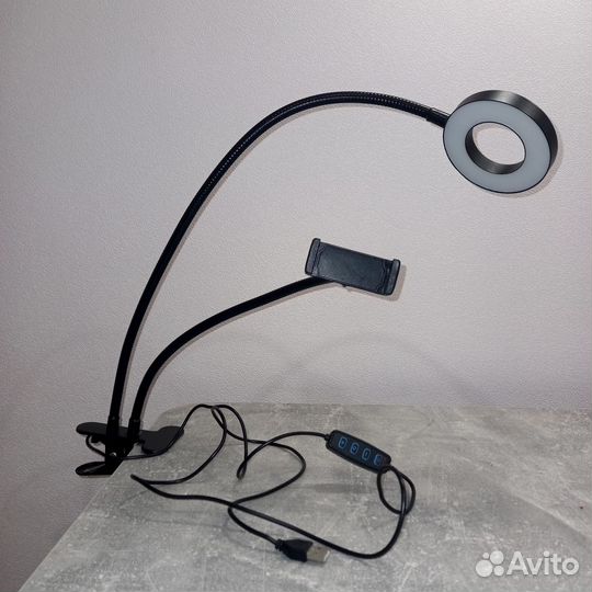 Штатив настольный для телефона. Кольцевая лампа
