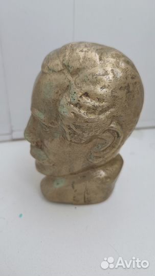 Скульптурный портрет М. Ю. Лермонтов