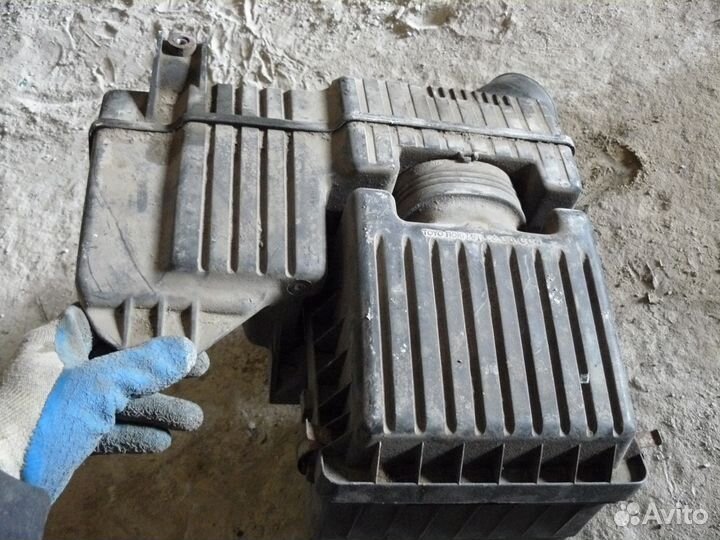 Корпус воздушного фильтра Honda CR-V RD1