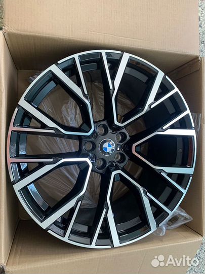 BMW 809 М Competition диски r21