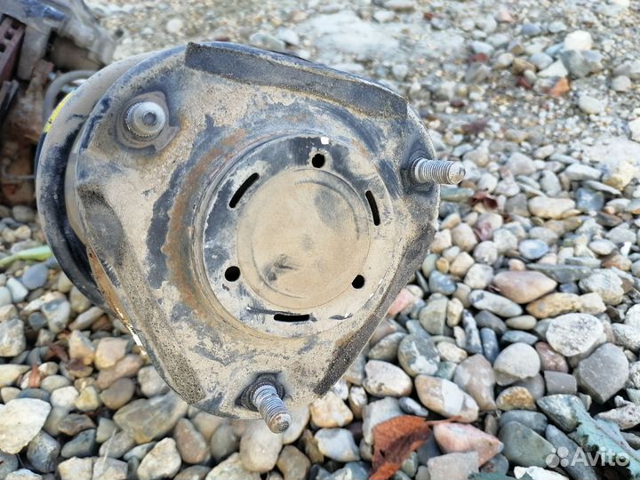 Стойки Тойота Королла 150