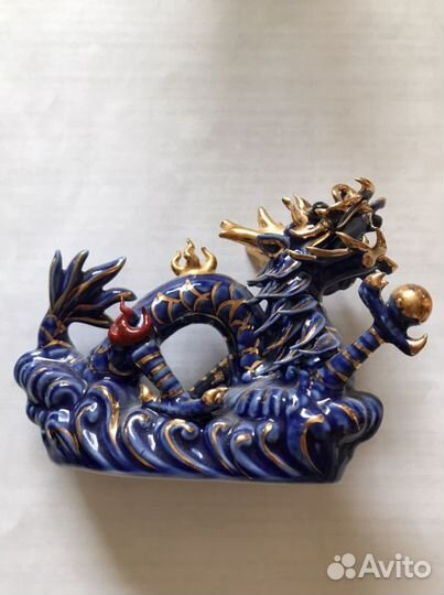 Фарфороые фигурки