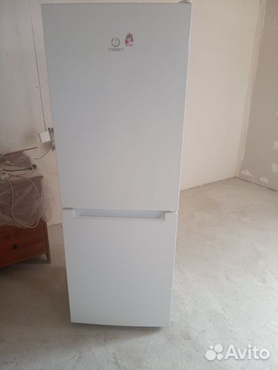 Встраиваемый холодильник liebherr