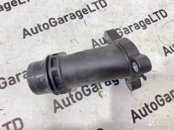 Фланец системы охлаждения Bmw 5-Series G30 B47D20A