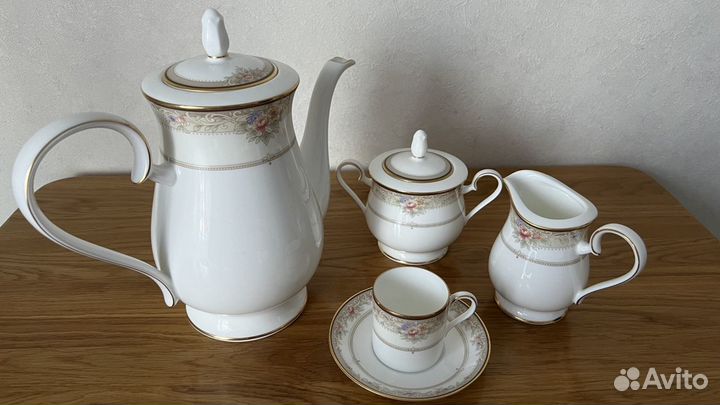 Кофейный сервиз “Noritake” на 12 персон