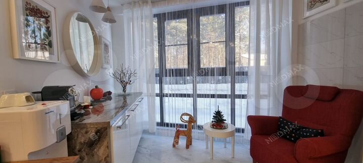 3-к. апартаменты, 90 м², 1/6 эт.