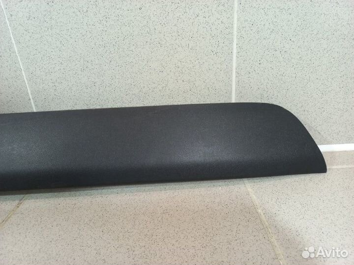 Накладка двери багажника Toyota Rav4 5