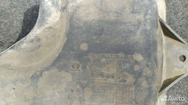 Резонатор воздушного фильтра Daewoo Leganza 97-02