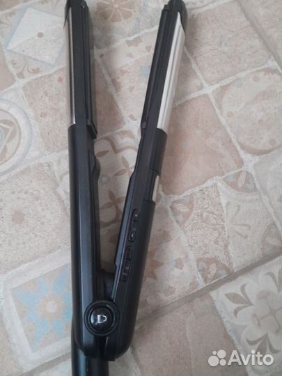 Выпрямитель / утюжок для волос