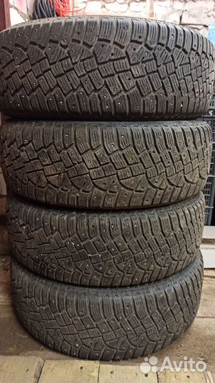 Continental IceContact 2 SUV 215/65 R16 102T