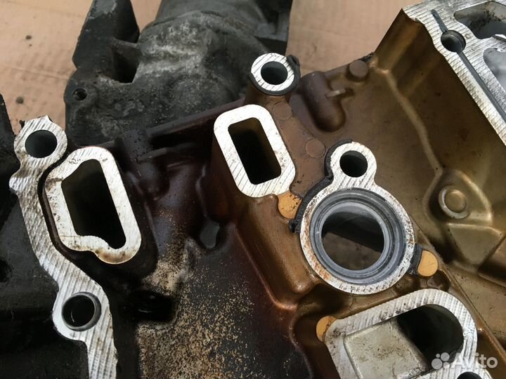 Крышка двигателя передняя Mercedes W210 (4079)