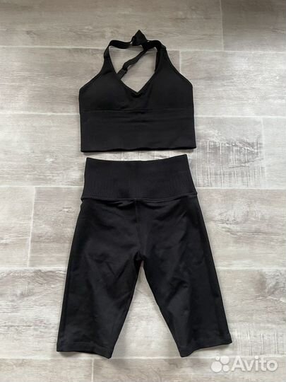 Спортивный костюм