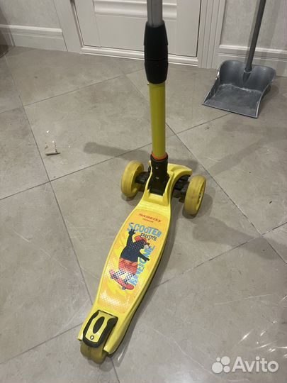 Детский трехколесный самокат kreiss