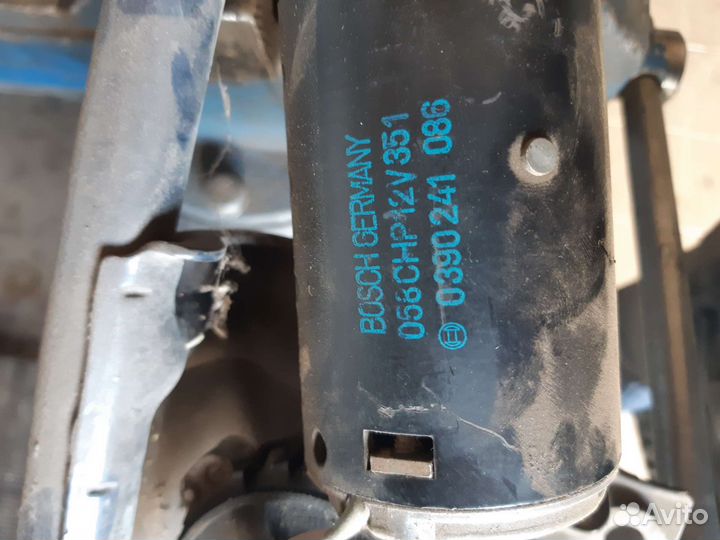 Трапеция дворников BMW