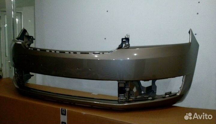 Бампер передний Skoda Rapid окрашенный в цвет