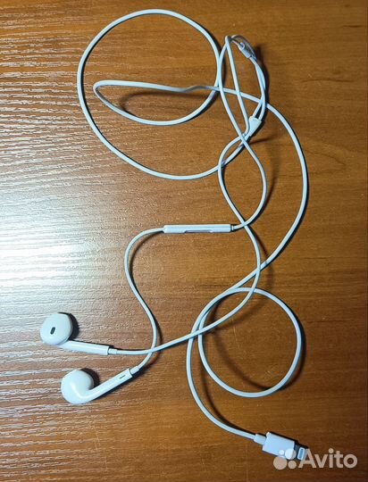 Наушники earpods