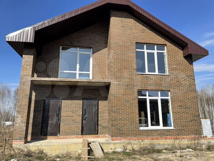 Дом 180 м² на участке 12 сот.