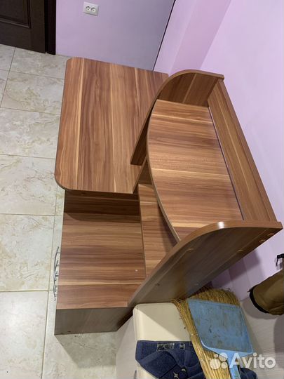 Компьютерный стол