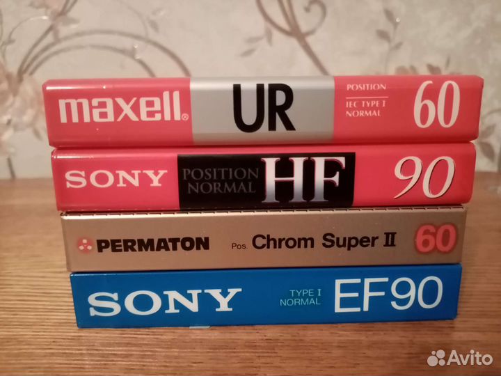 Аудиокассеты запечатанные набором