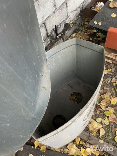 Уличная мусорка урна