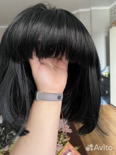 Парик каре с челкой черный