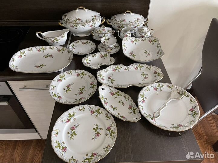 Обеденный сервиз