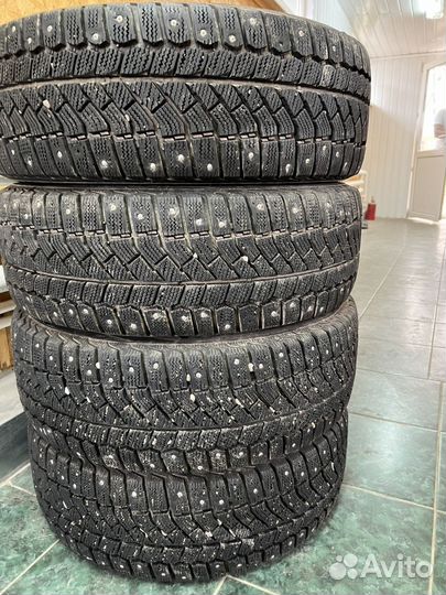 Viatti Brina Nordico V-522 215/55 R17