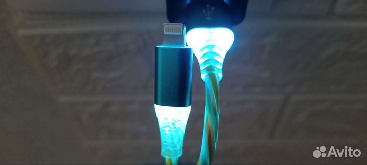 Кабель для зарядки телефона