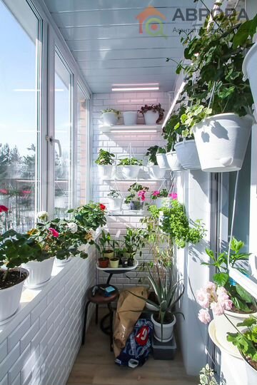 2-к. квартира, 82 м², 2/4 эт.