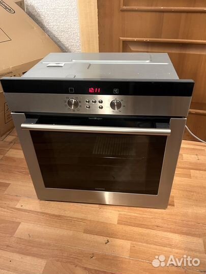 Духовой шкаф Siemens с выкатной дверью