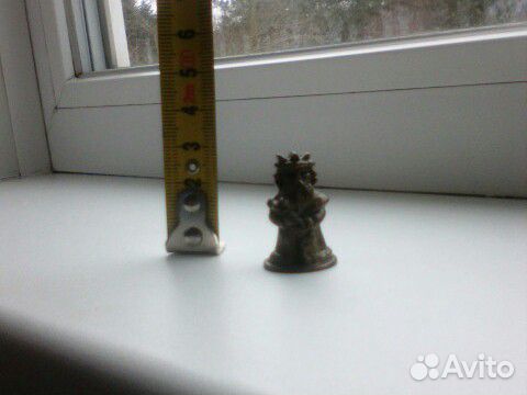 Статуэтка короля бронзовая
