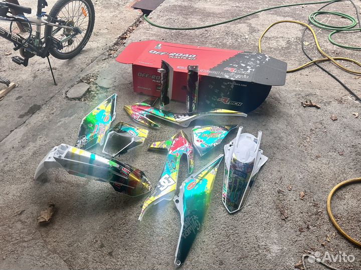 Пластик ктм 2019-2022 rtech с наклейками хром MX