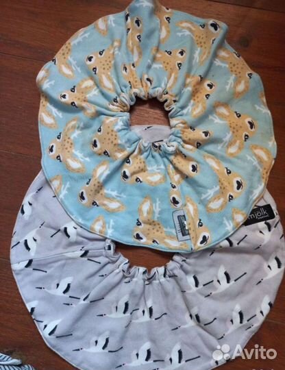 Два нагрудника mjolk