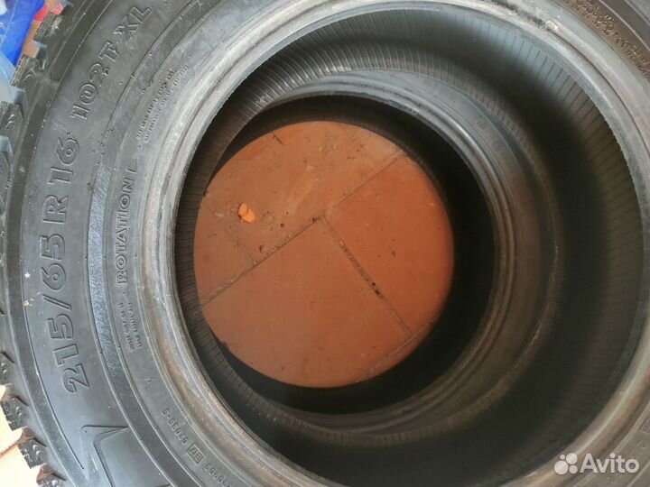 Nokian Tyres Hakkapeliitta 5 215/65 R16 102T